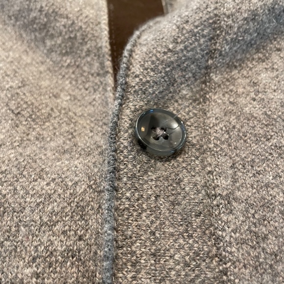 Hart Shaffner Marx Cashmere Cardigan Sweater - Picture 3 of 9